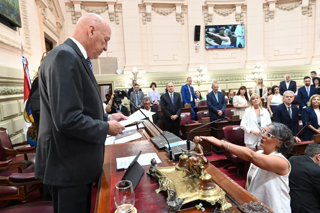 Rosana Bellati asumió un nuevo periodo como Diputada Provincial