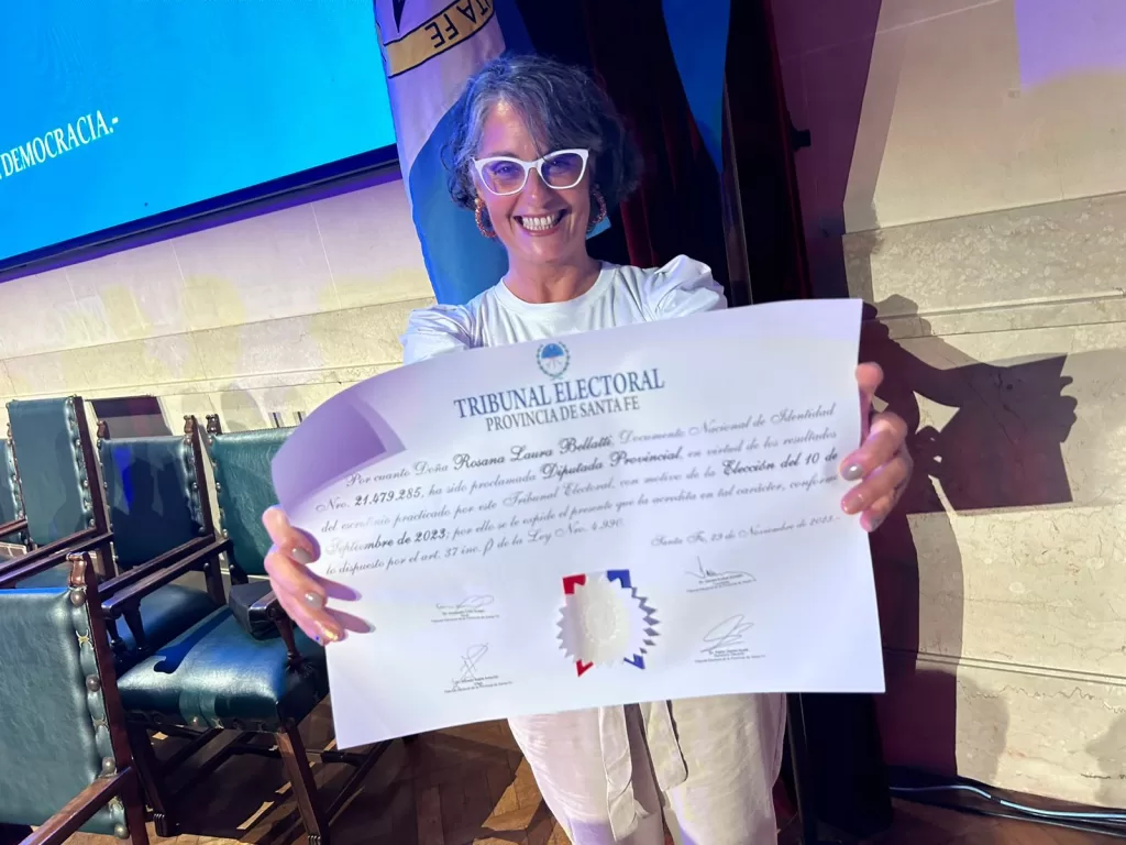Rosana Bellatti asumió un nuevo periodo como Diputada Provincial Rosana Bellatti asumió un nuevo periodo como Diputada Provincial
