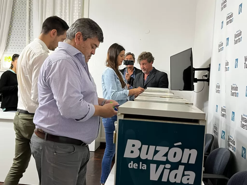 Venado Tuerto: Vecinos depositaron 36 posibles denuncias en los Buzones de la Vida Venado Tuerto: Vecinos depositaron 36 posibles denuncias en los Buzones de la Vida