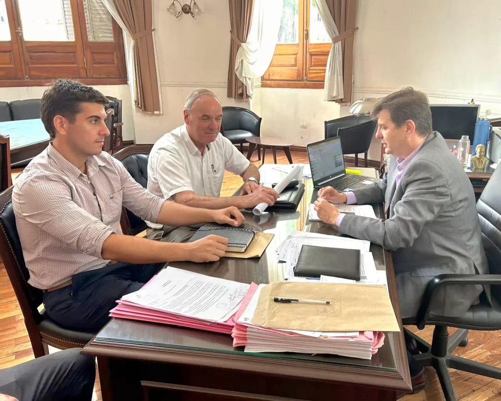 Villa Cañás: Gizzi se reunió con el gobernador Pullaro Villa Cañás: Gizzi se reunió con el gobernador Pullaro