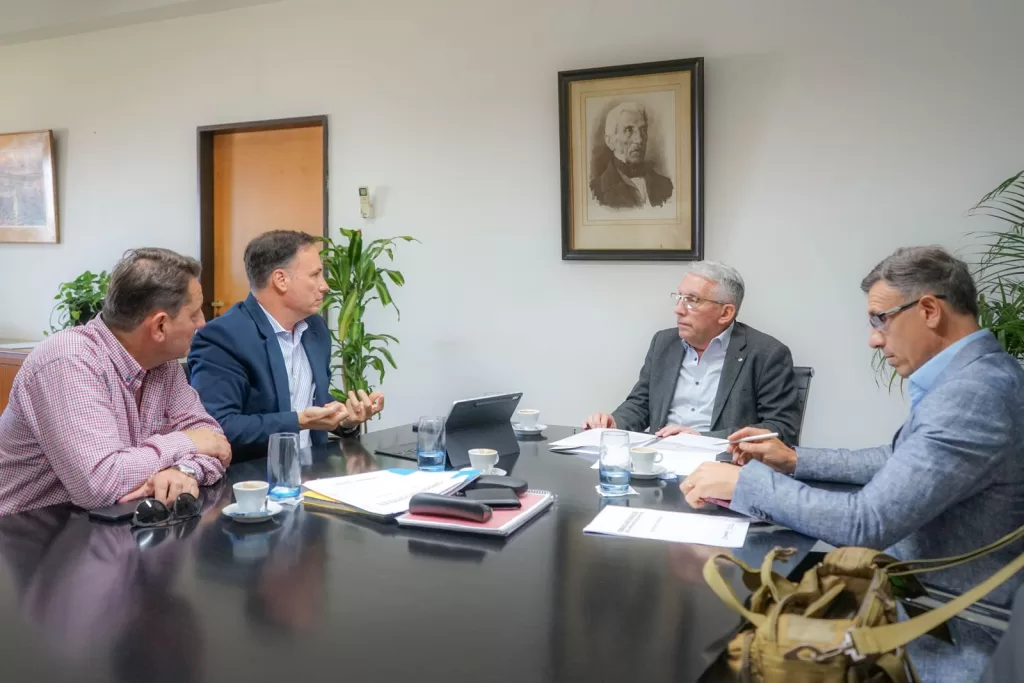 Enrico: Trajimos el pedido de los santafesinos para que se reparen las rutas nacionales Enrico: Trajimos el pedido de los santafesinos para que se reparen las rutas nacionales