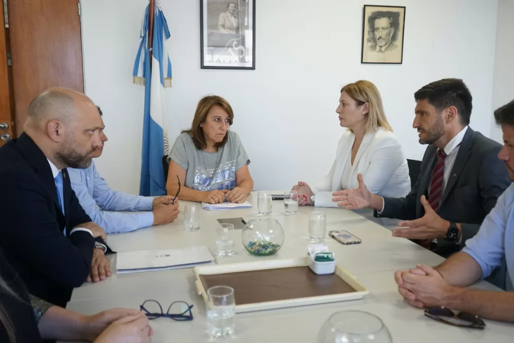 Pullaro: La mayoría de los bloques nos va a acompañar en la defensa de la industria y el campo de Santa Fe Pullaro: La mayoría de los bloques nos va a acompañar en la defensa de la industria y el campo de Santa Fe