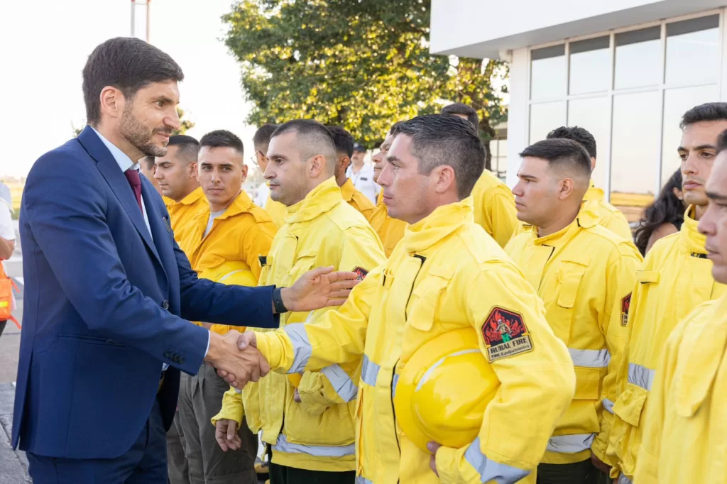 Provincia envió 45 brigadistas para combatir los incendios forestales en Esquel