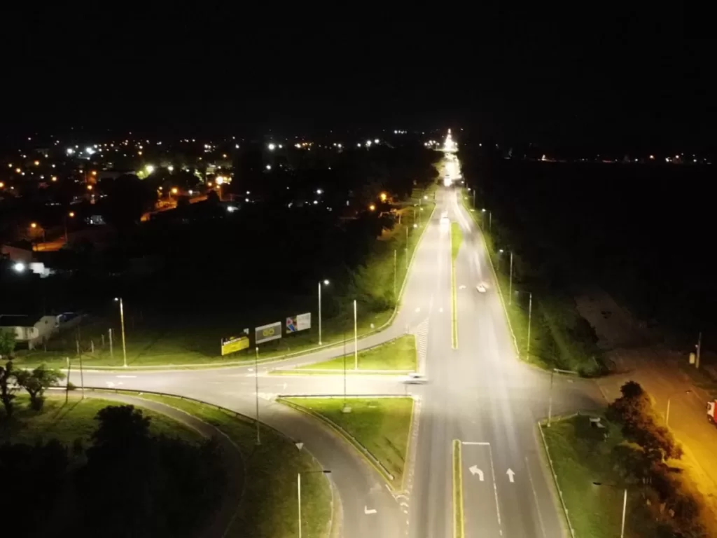 Venado Tuerto: Con recursos municipales inauguraron la iluminación LED de Rutas Nacionales 8 y 33 Venado Tuerto: Con recursos municipales inauguraron la iluminación LED de Rutas Nacionales 8 y 33