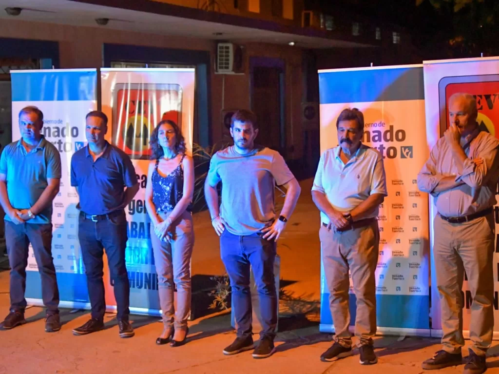 Venado Tuerto: Con recursos municipales inauguraron la iluminación LED de Rutas Nacionales 8 y 33 Venado Tuerto: Con recursos municipales inauguraron la iluminación LED de Rutas Nacionales 8 y 33