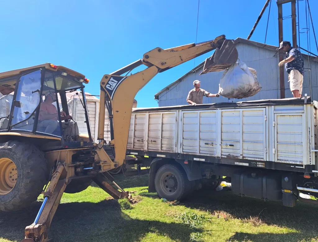 Villa Cañás: El programa Yo Reciclo entregó 10 toneladas de vidrio