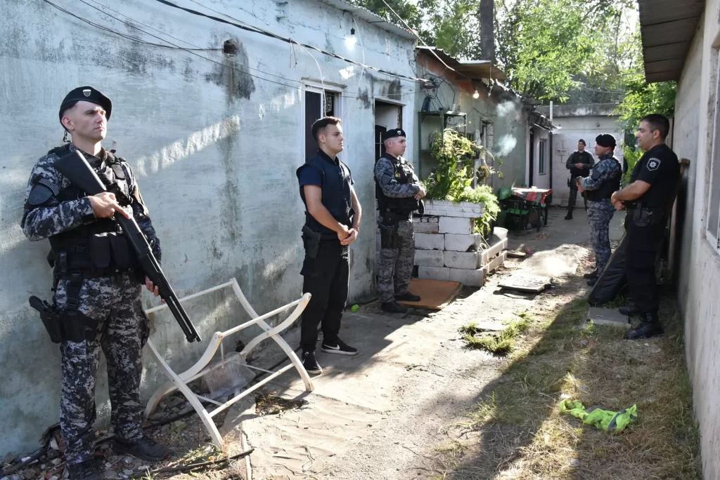 Primera Intervención Barrial Focalizada para reducir la violencia en Rosario Primera Intervención Barrial Focalizada para reducir la violencia en Rosario