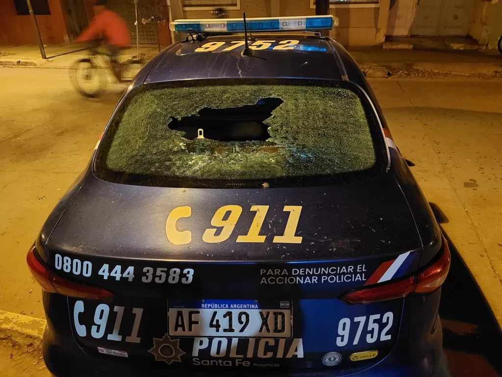 Venado Tuerto: Arrestaron a un sujeto por daño a un móvil policial