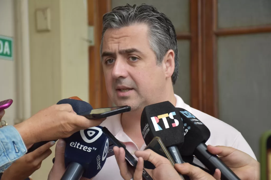 Cococcioni: No vamos a sentarnos a negociar nada con las mafias