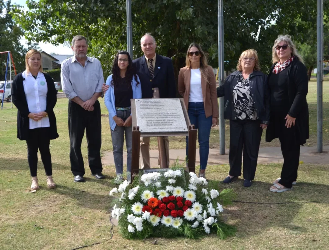 Villa Cañás: Acto homenaje a los Veteranos y Caídos en Malvinas