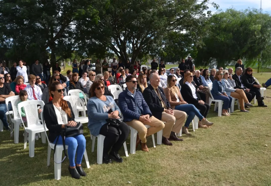 Villa Cañás: Acto homenaje a los Veteranos y Caídos en Malvinas Villa Cañás: Acto homenaje a los Veteranos y Caídos en Malvinas