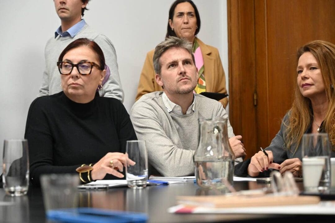 Leo Calaianov: Quienes producen se están esforzando para no despedir trabajadores, desde la Cámara de Diputados vamos a acompañarlos Leo Calaianov: Quienes producen se están esforzando para no despedir trabajadores, desde la Cámara de Diputados vamos a acompañarlos