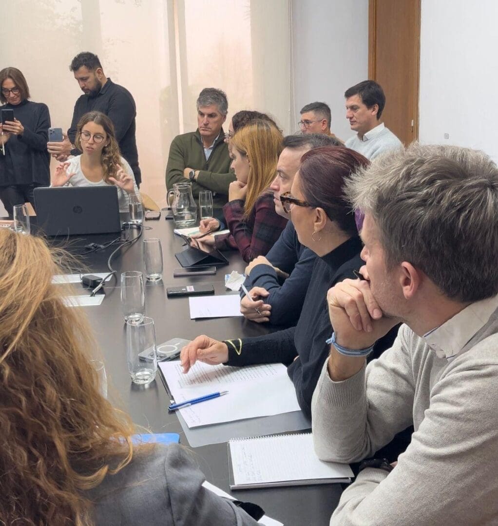 Leo Calaianov: Quienes producen se están esforzando para no despedir trabajadores, desde la Cámara de Diputados vamos a acompañarlos Leo Calaianov: Quienes producen se están esforzando para no despedir trabajadores, desde la Cámara de Diputados vamos a acompañarlos