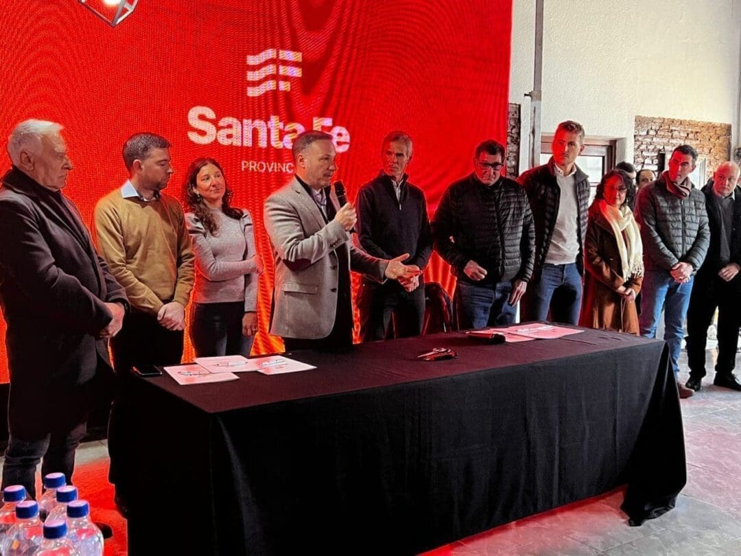 Esperada obra provincial: Enrico encabezó la licitación de la repavimentación de la Ruta 14 al sur Esperada obra provincial: Enrico encabezó la licitación de la repavimentación de la Ruta 14 al sur
