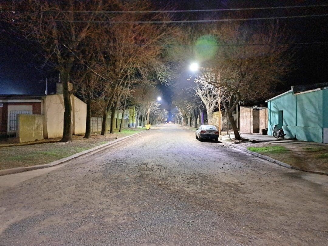 Villa Cañás: El municipio puso en marcha el recambio de luminarias