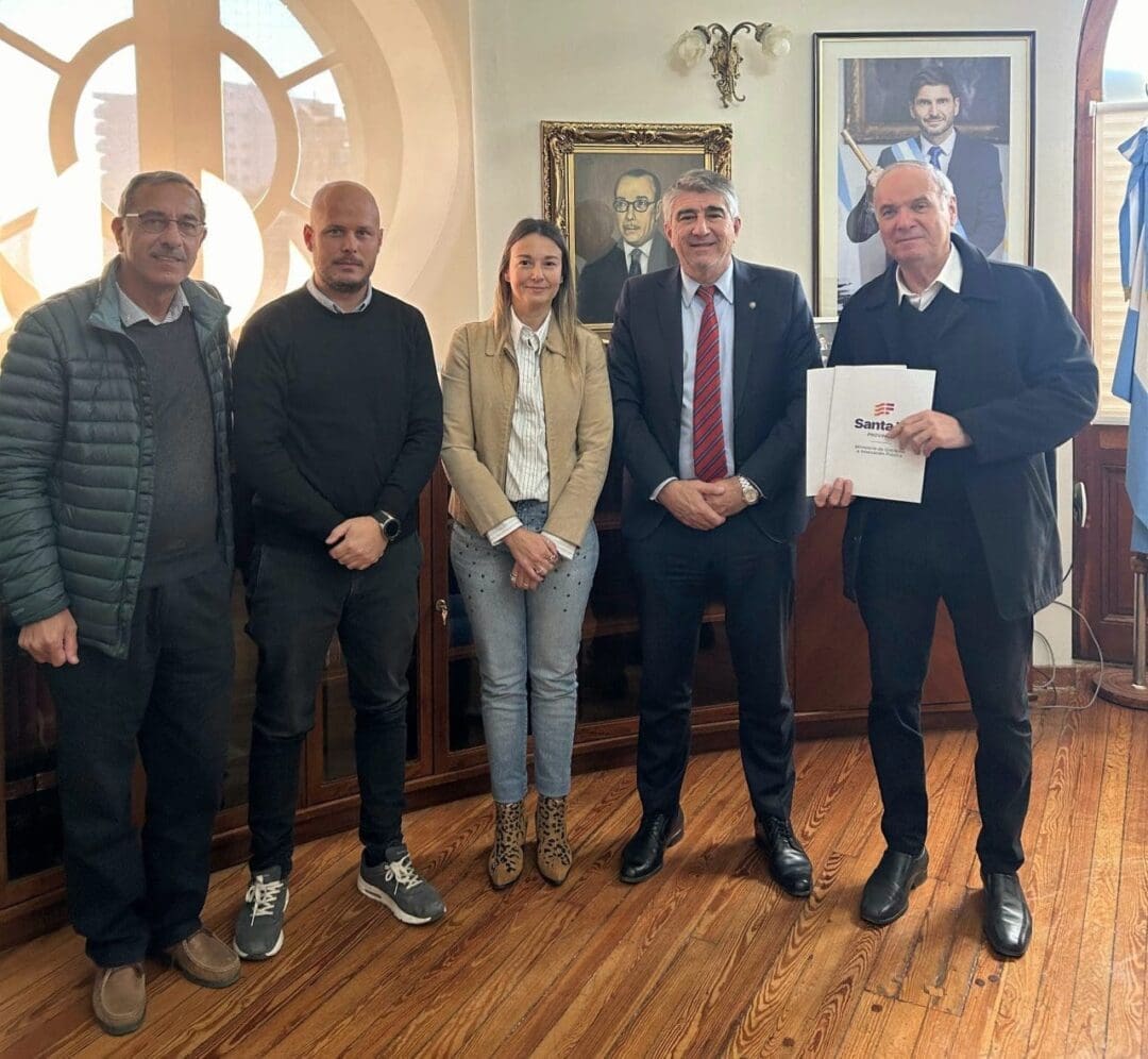 Villa Cañás: Gizzi firmó un convenio del Plan Incluir para la segunda etapa de recambio a luminarias LED Villa Cañás: Gizzi firmó un convenio del Plan Incluir para la segunda etapa de recambio a luminarias LED