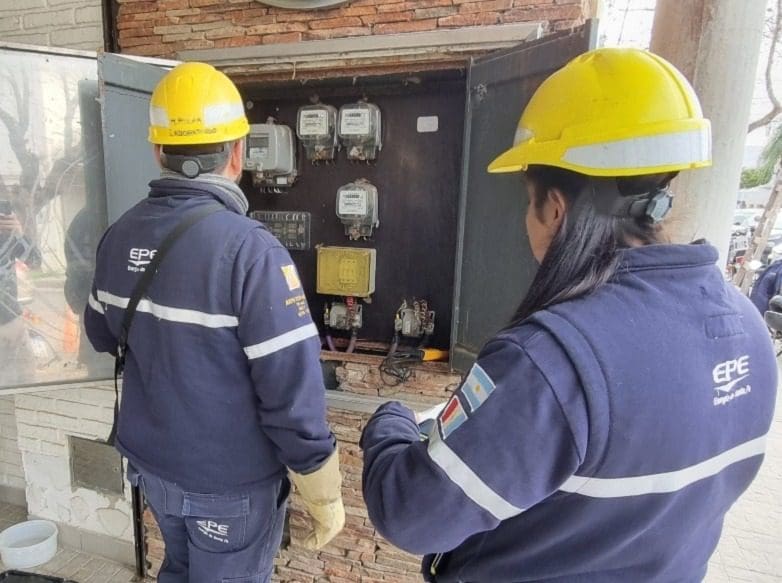 EPE avanza en la instalación de telemedidores remotos en grandes usuarios EPE avanza en la instalación de telemedidores remotos en grandes usuarios