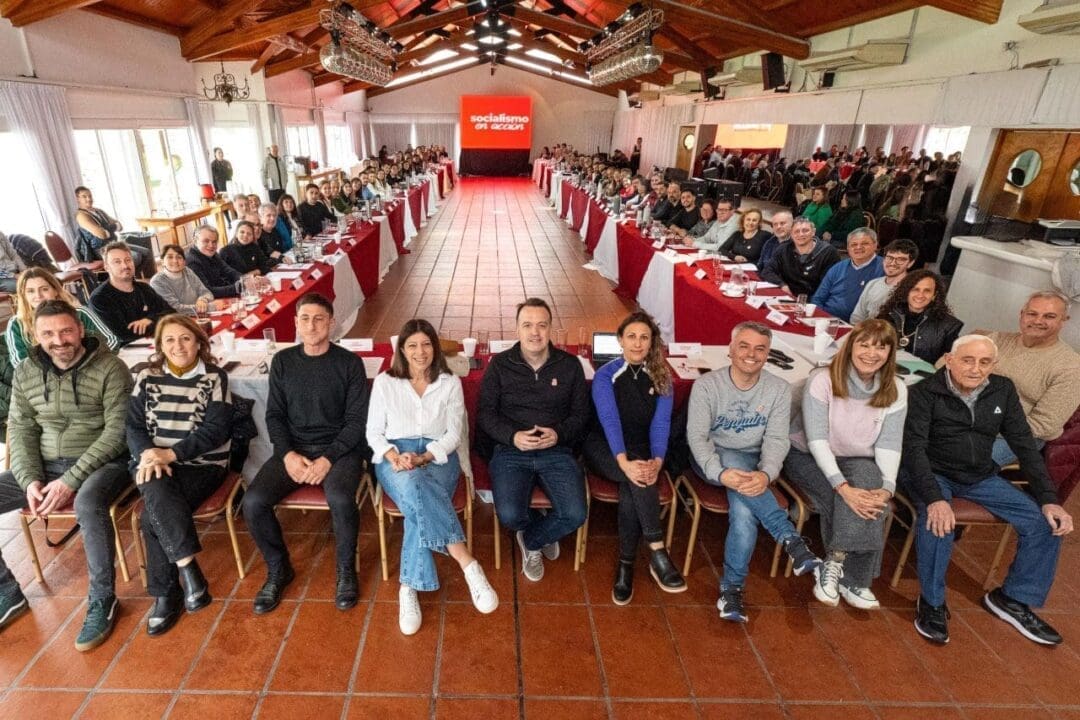 En unidad el Socialismo impulsa una reforma constitucional que ponga el poder en manos de la gente