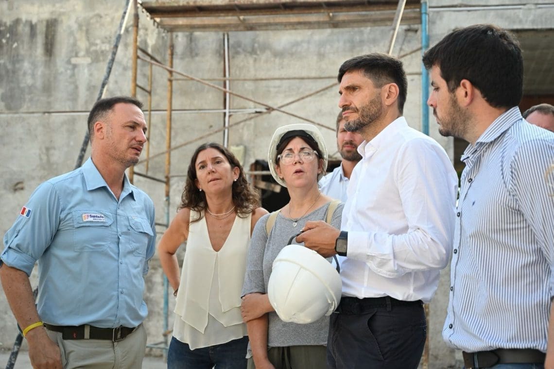 Pullaro visitó la reactivación de la obra en la Escuela Nº 238 de Venado Tuerto
