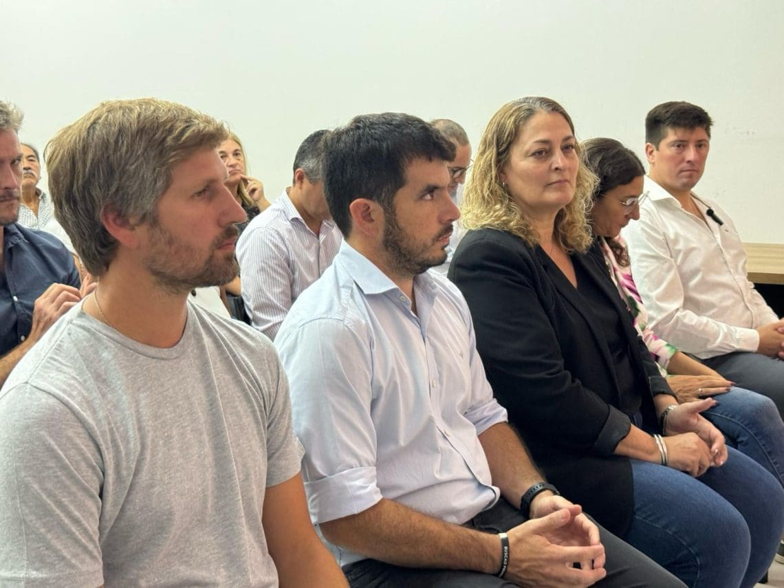 Provincia presentó su nuevo programa para reparaciones en edificios de salud Provincia presentó su nuevo programa para reparaciones en edificios de salud