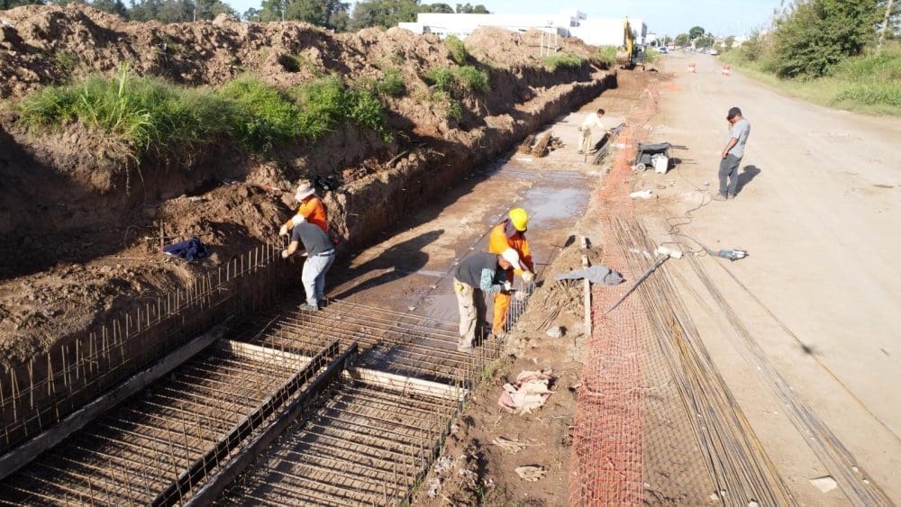 Venado Tuerto: Avanzan las obras sobre Comandante Espora en el marco del proyecto de la Av. Circunvalación Venado Tuerto: Avanzan las obras sobre Comandante Espora en el marco del proyecto de la Av. Circunvalación