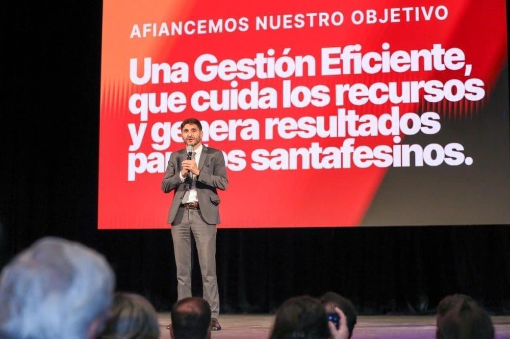 Editorial: Pullaro entre la humildad declamada y la dura realidad de Santa Fe Editorial: Pullaro entre la humildad declamada y la dura realidad de Santa Fe