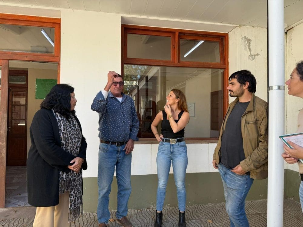 Sofía Galnares cerca de las comunidades del sur santafesino Sofía Galnares cerca de las comunidades del sur santafesino