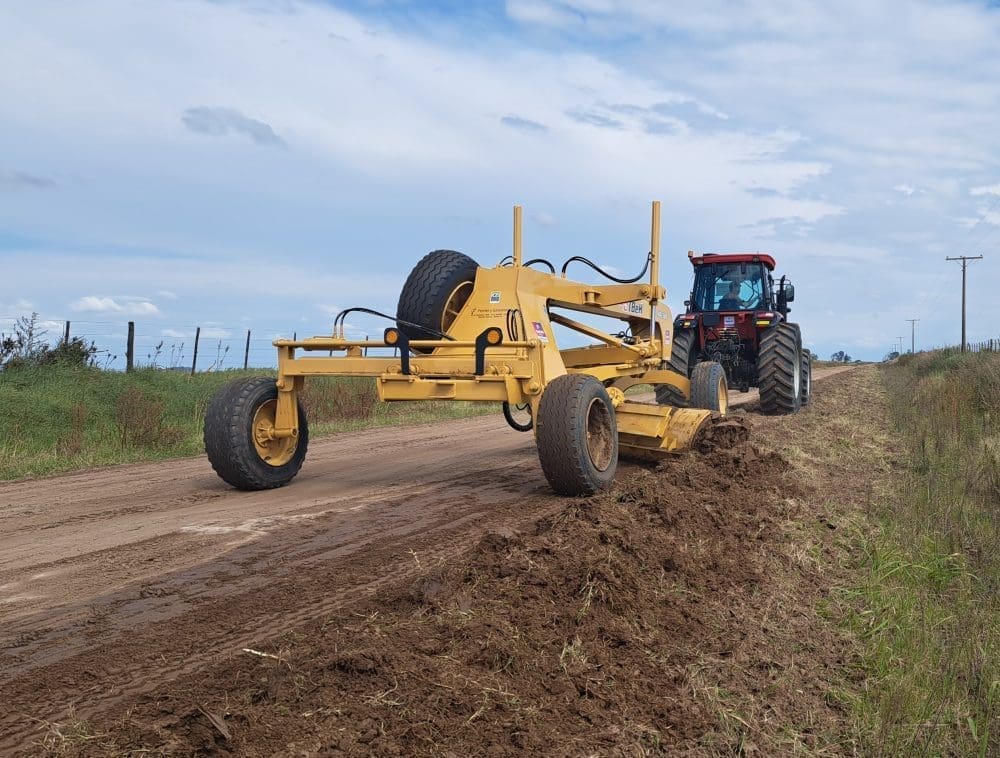 Villa Cañás: Se inició la tercera y última etapa del Programa Caminos Productivos en la Ruta 7s Villa Cañás: Se inició la tercera y última etapa del Programa Caminos Productivos en la Ruta 7s