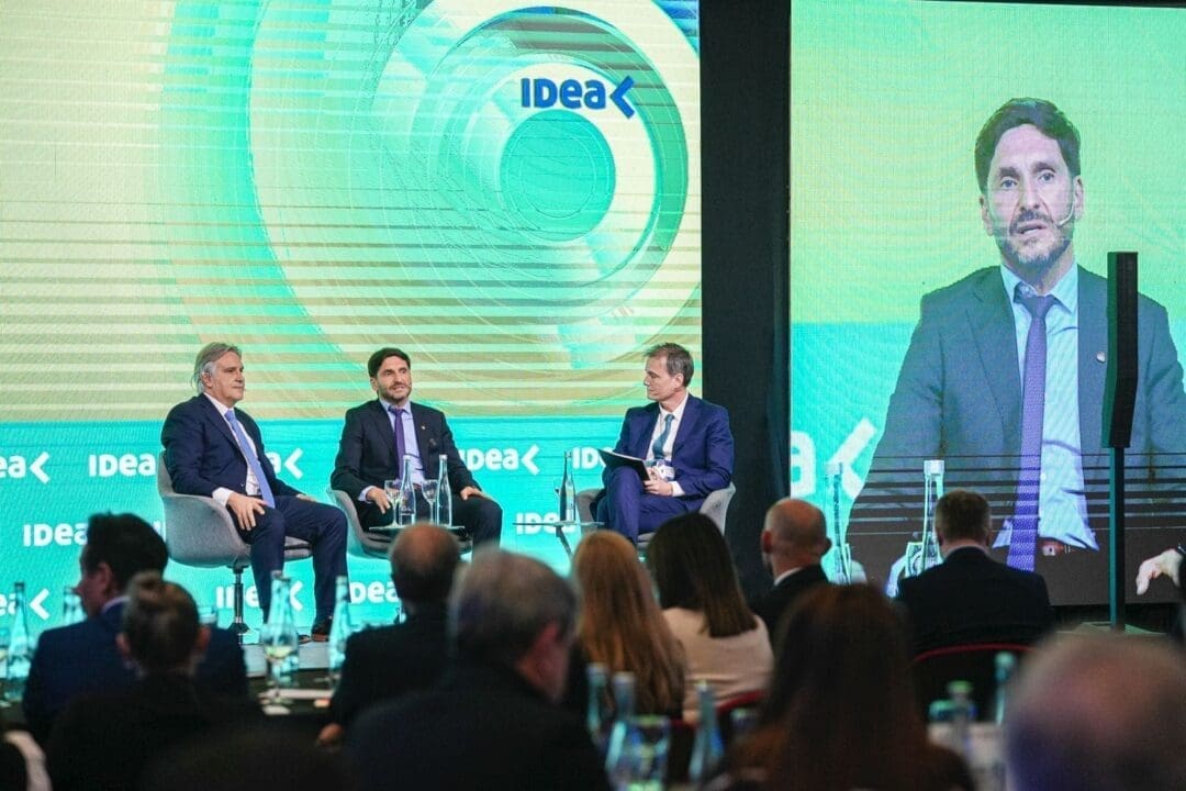 Experiencia Idea Rosario: Pullaro defendió la inversión provincial y Llaryora llamó a construir sensatez política Experiencia Idea Rosario: Pullaro defendió la inversión provincial y Llaryora llamó a construir sensatez política