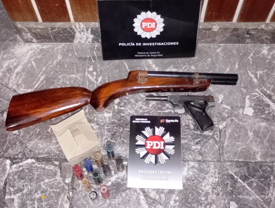 Nueve detenidos en allanamientos por microtráfico en Santa Isabel, Venado Tuerto, San Gregorio y Rosario Nueve detenidos en allanamientos por microtráfico en Santa Isabel, Venado Tuerto, San Gregorio y Rosario