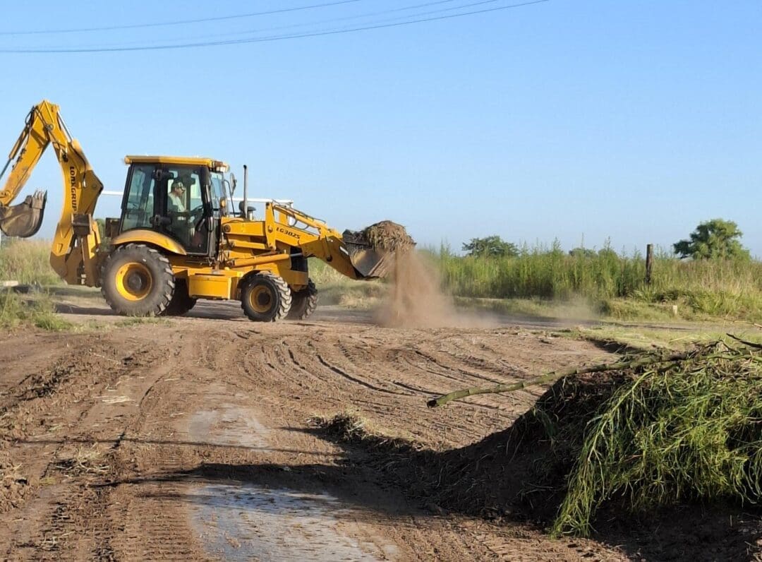 Obras en Santa Isabel: Cordón cuneta, empedrado e iluminación LED con recursos municipales