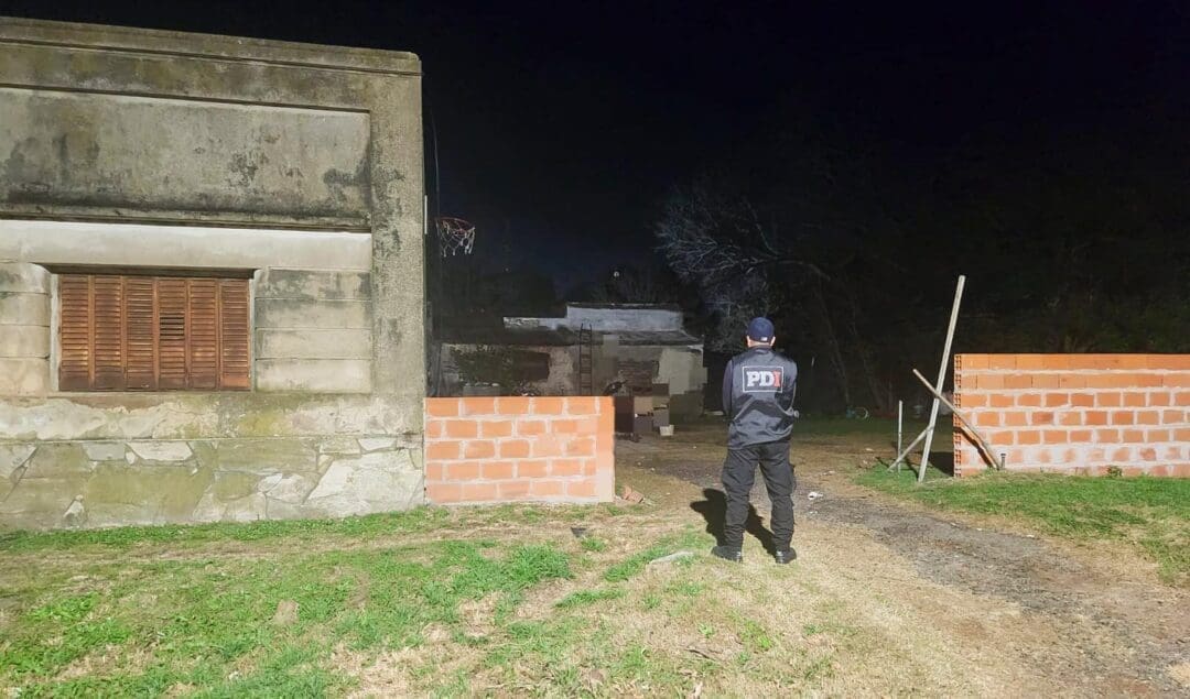 Melincué: Cinco allanamientos por microtráfico terminaron con cuatro detenidos Melincué: Cinco allanamientos por microtráfico terminaron con cuatro detenidos