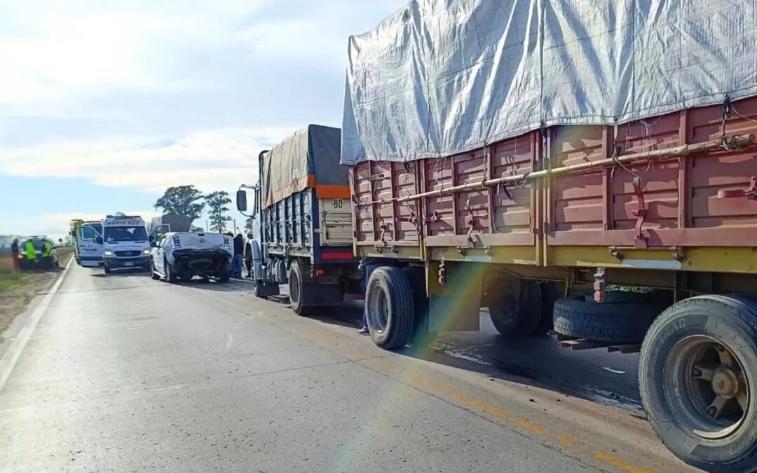 Triple choque en la Ruta 33 entre Venado Tuerto y Sancti Spíritu