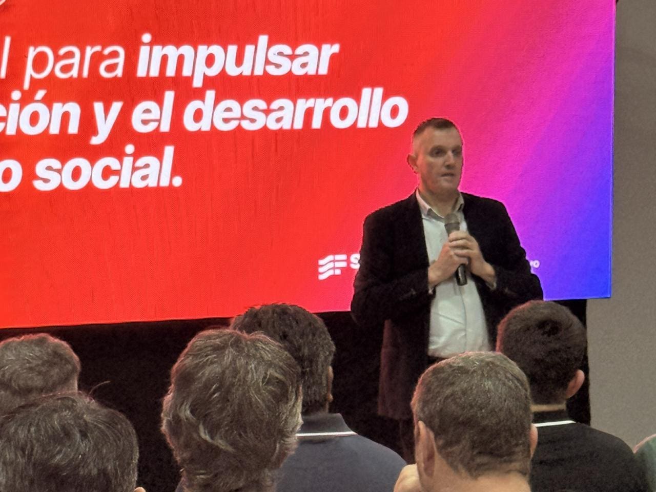 Ocho empresas presentaron ofertas para construir el Gasoducto de la Ruta 93-33 Ocho empresas presentaron ofertas para construir el Gasoducto de la Ruta 93-33