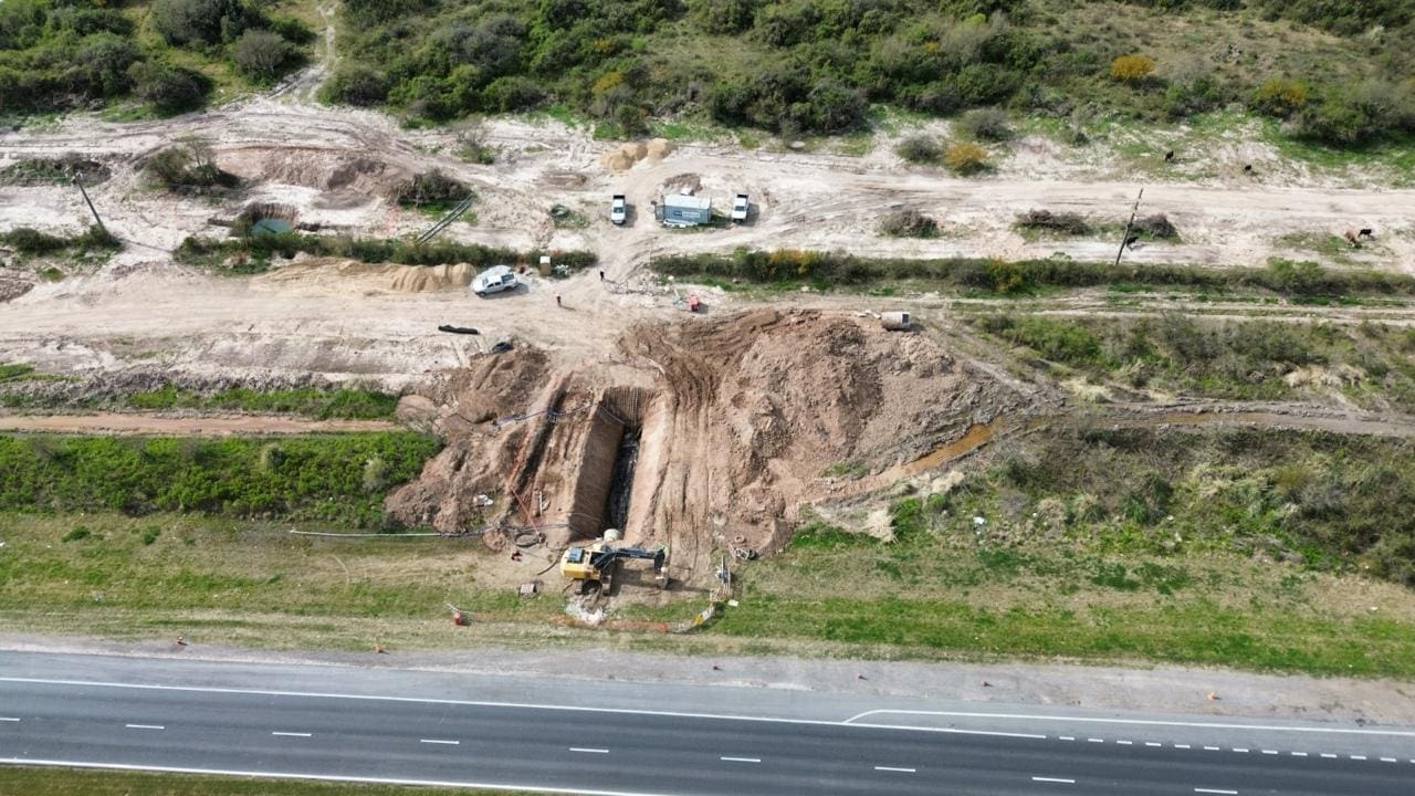 Acueducto Biprovincial: Entra en su etapa final una fase clave del cruce bajo la Autopista Rosario-Santa Fe