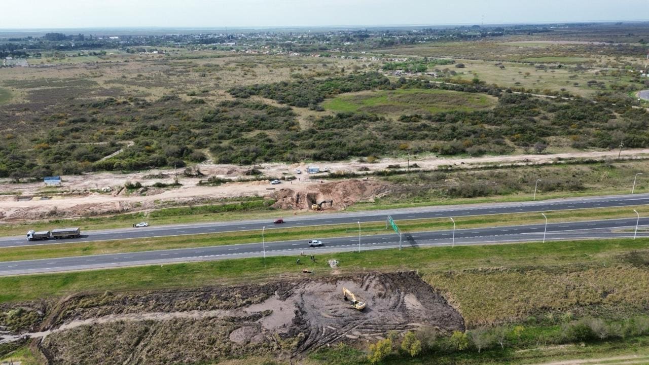 Acueducto Biprovincial: Entra en su etapa final una fase clave del cruce bajo la Autopista Rosario-Santa Fe