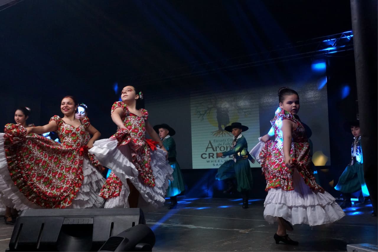 Santa Isabel celebró la danza con un festival a sala llena
