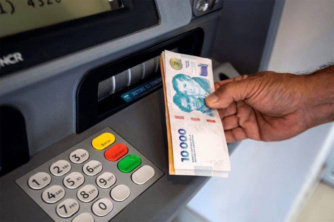 Comienza el pago de haberes de julio a trabajadores provinciales
